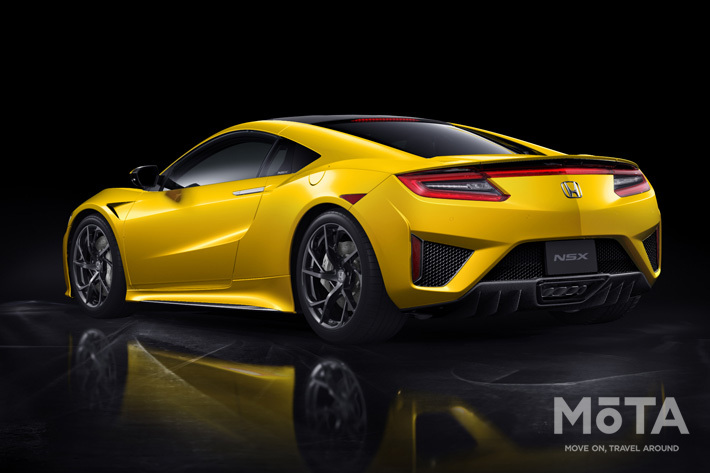 ホンダ NSX ボディカラー：インディイエロー・パールII