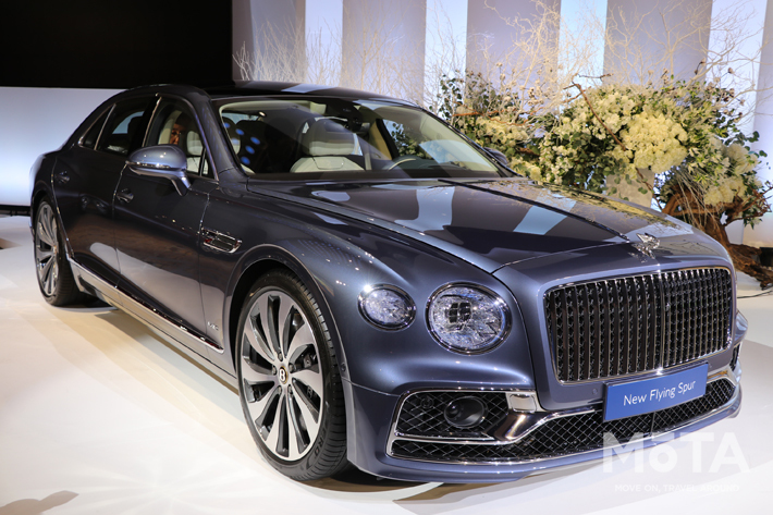 ベントレー 新型フライングスパー