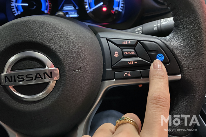 ▲「ハンドル支援」のボタン