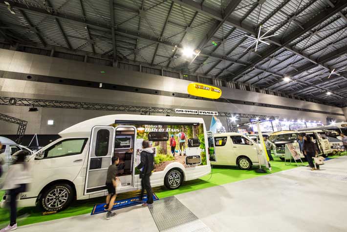 車中泊ブームにぴったりのキャンピングカーがたっぷり 名古屋キャンピングカーフェア 2 2 現地レポート 新車 車イベント21年 Mota