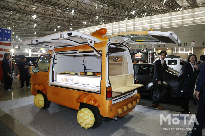 関東工業自動車大学校ブースメーカー、サンバーバン