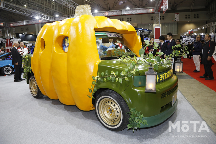 トヨタ東京自動車大学校ブースメーカー、bBオープンデッキ