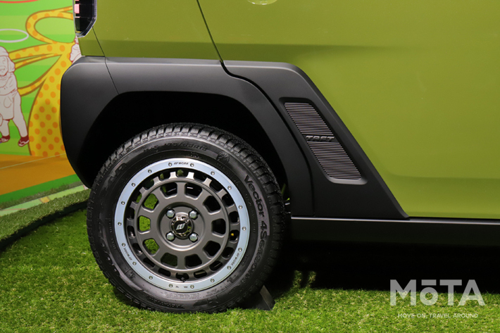 ダイハツブース タフト