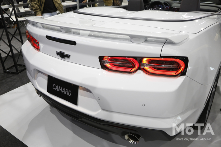 シボレー 新型カマロが登場 フロントデザインを刷新 初代にちなんだ限定モデルにも注目 東京オートサロン Mota シボレー 新型カマロが登場 フロントデザインを刷新 初代にちなんだ限定モデルにも注目 東京オートサロン Mota