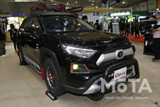 クルマドットコムブース、RAV4