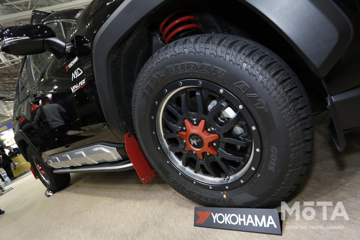 クルマドットコムブース、RAV4