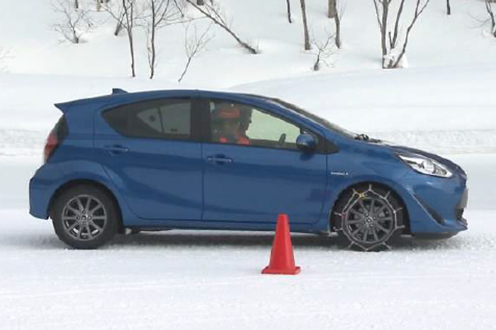 タイヤチェーンの違いでどう変わる 3種類のタイヤチェーンを使用し 雪道での旋回と急制動を検証 業界先取り 業界ニュース 自動車ニュース22国産車 から輸入車まで Mota