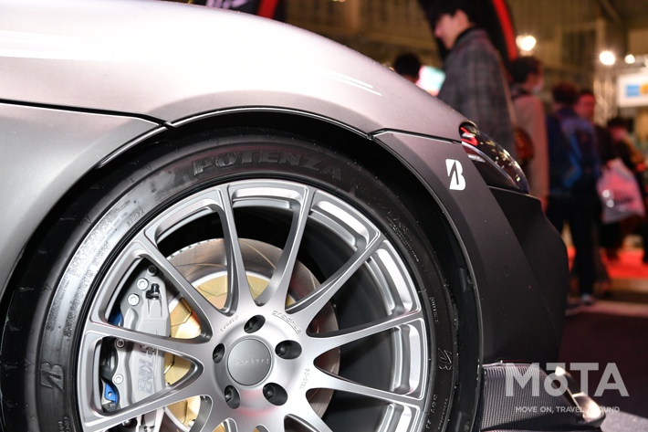 ブリヂストンブース 新型スープラ