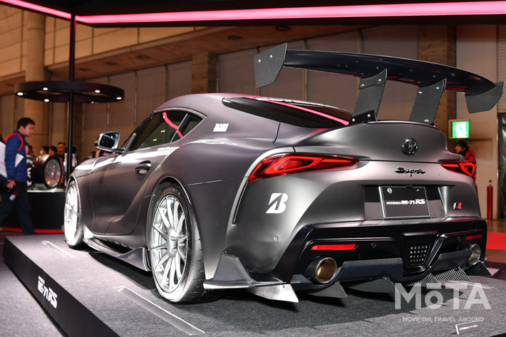 ブリヂストンブース 新型スープラ