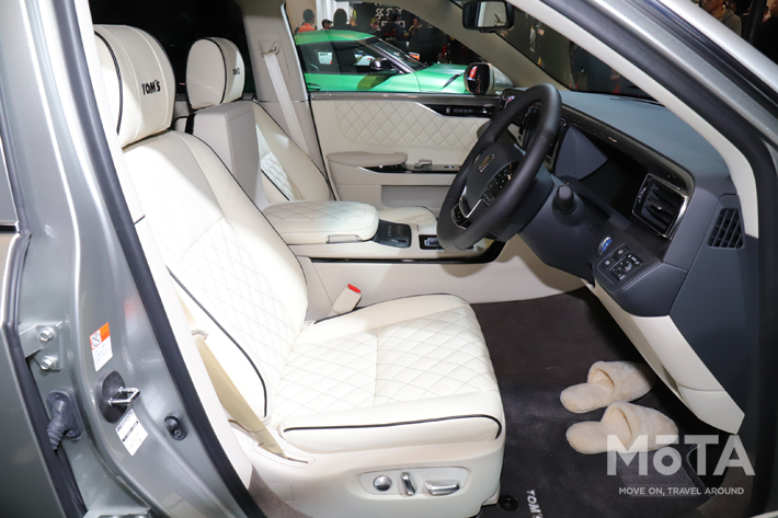 TOM'S センチュリー