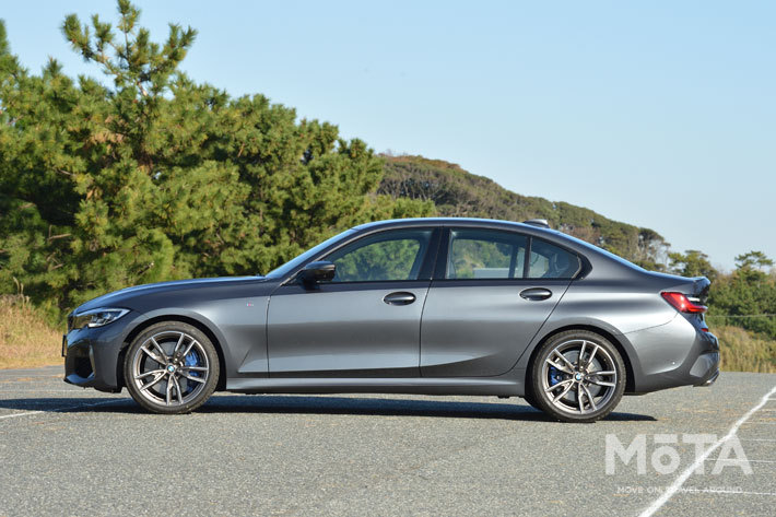 BMW 新型3シリーズ “M340i xDrive”(直6 3リッターガソリンターボエンジン搭載)