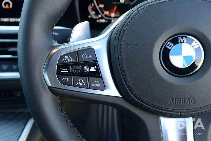 BMW 新型3シリーズ “M340i xDrive”(直6 3リッターガソリンターボエンジン搭載)