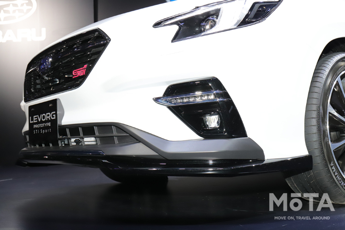 スバル レヴォーグプロトタイプ STIスポーツ