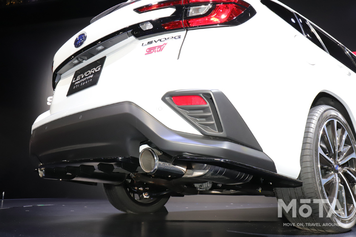 スバル レヴォーグプロトタイプ STIスポーツ