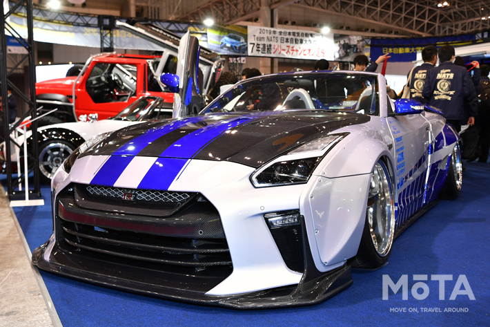 日本自動車大学校（NATS）ブース GT-Rのオープンモデル（Z33ロードスターベース） 東京オートサロン2020