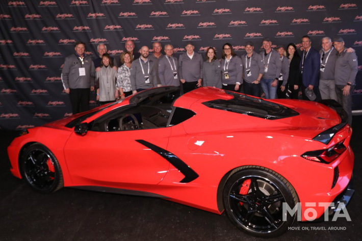 シボレー 新型コルベット 3億円超で落札