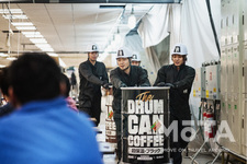 日産 キャラバン アツアツドラム缶コーヒー差し入れプロジェクト