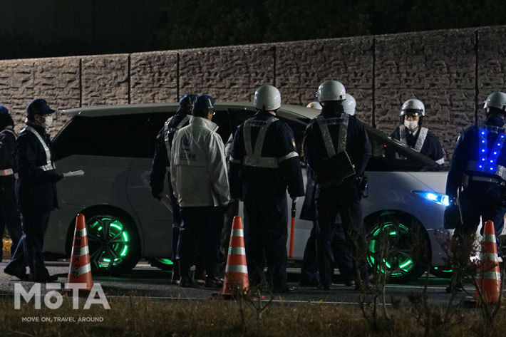 乗って帰れる 東京オートサロン駐車場前の一斉検問で摘発された不正改造車 その後どうなる 画像ギャラリー No 6 特集 Mota 乗って帰れる 東京オートサロン駐車場前の一斉検問で摘発された不正改造車 その後どうなる 画像ギャラリー No 6 特集 Mota