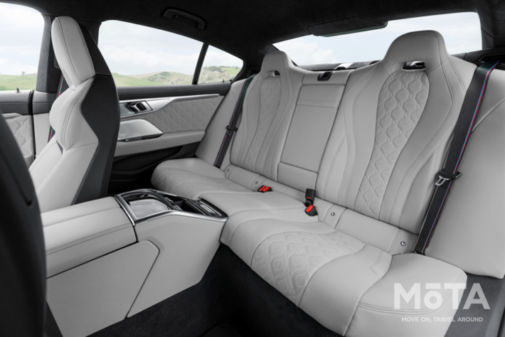 BMW 新型M8 グランクーペ