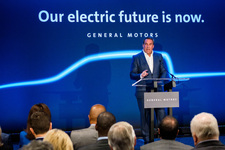 GM EV専用工場創設