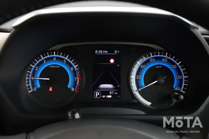 三菱　eKスペース