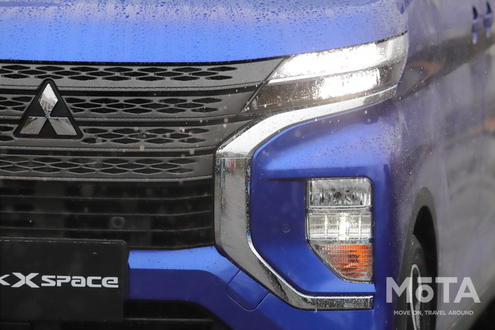 三菱　eKクロススペース