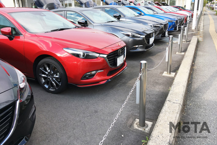 中古車展示場のイメージ