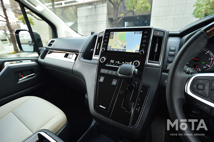 トヨタ　グランエース