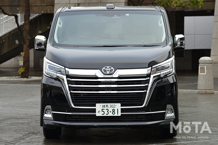 トヨタ グランエース プレミアム