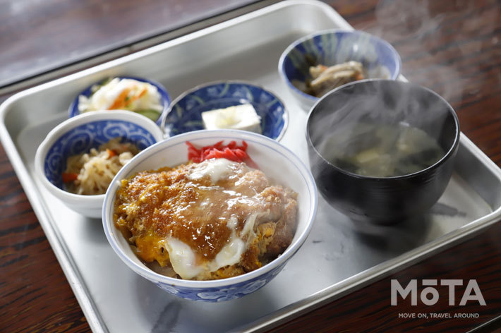 カツ丼 750円