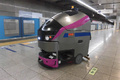 京王線5000系車両をイメージした自律走行式ロボット床面洗浄機が本格稼働！