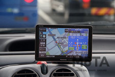 パナソニック Gorilla(ゴリラ) 7インチSSDポータブルカーナビゲーション CN-G1300VD　装着例