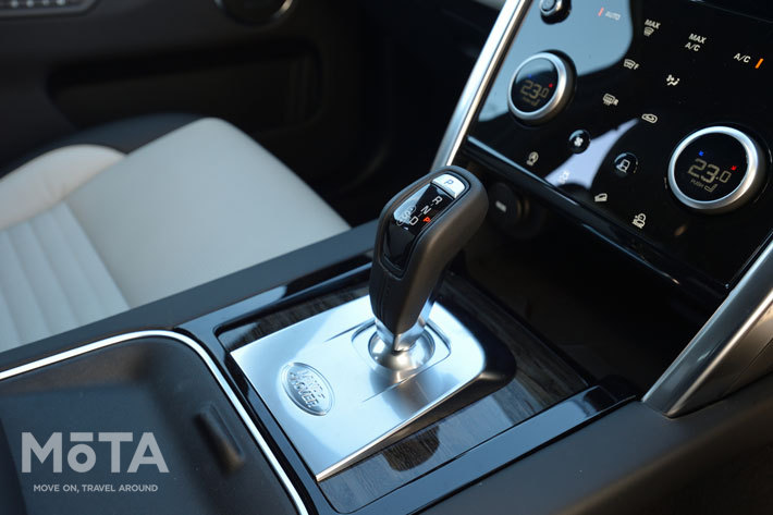 LANDROVER DISCOVERY SPORT(ランドローバー ディスカバリースポーツ) R-DYNAMIC SE D180[4WD](オプション装着車)