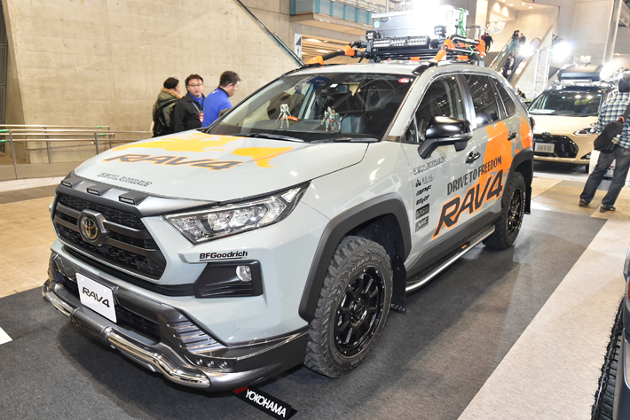 老舗4 4パーツメーカーのジャオスが話題の新型オフロード車を一挙公開 東京オートサロン 東京オートサロン Mota
