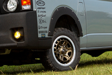 ランクルプラドやRAV4、ジムニーを狙い撃ちするワークの新作ホイール