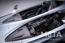 アストンマーティン V12 Speedster