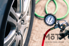 春のお出かけ前にタイヤの空気圧をチェック！国土交通省も警鐘を鳴らすタイヤトラブル