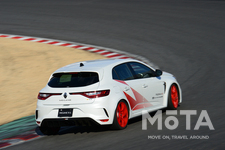 ルノーメガーヌRSトロフィRつくば試乗