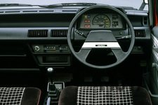 日産 マーチ（初代）