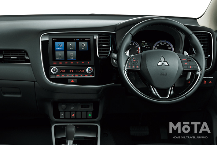 三菱 アウトランダー