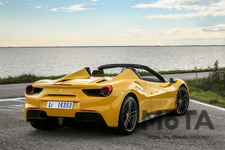 フェラーリ 458スパイダー