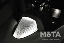 マクラーレンに搭載されるBowers&Wilkinsオーディオシステム