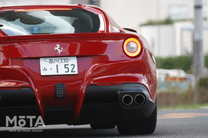 フェラーリ F12ヴェルリネッタ