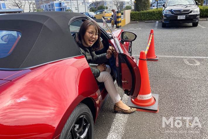 久々に駐車したら、全然中央に止められず焦るおおしま。面倒だったので止め直しはしませんでした。