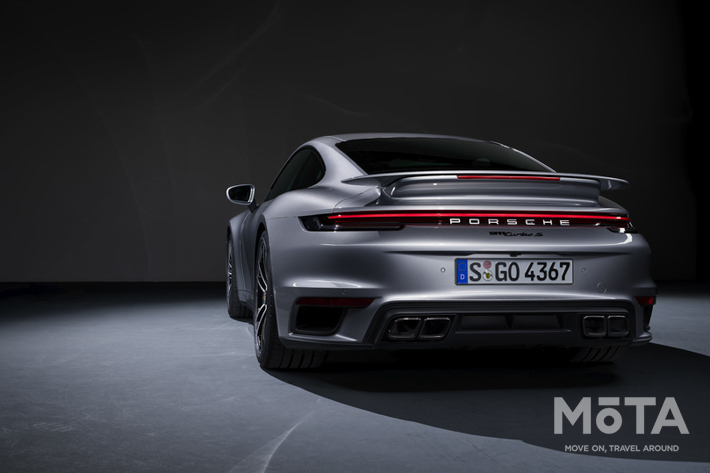 ポルシェ 新型911 ターボS／911 ターボS カブリオレ