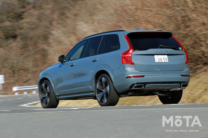 ボルボ 新型XC90 D5 AWD R-Design[特別仕様車](ボディカラー：サンダーグレーメタリック)