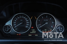 BMW 320d（F30型）