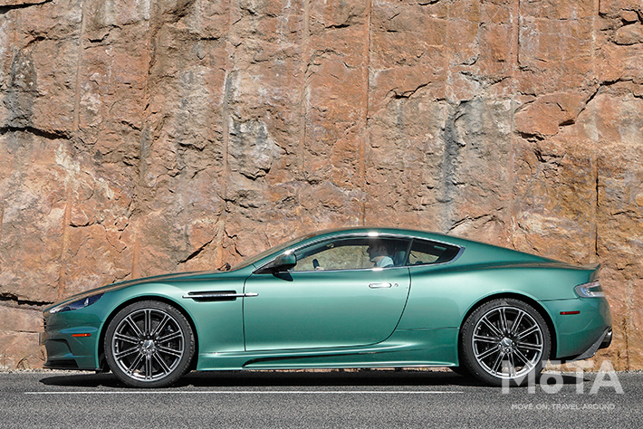 アストン・マーティン DBS