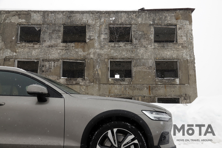 松尾鉱山跡地 アパート群(岩手県八幡平市)[取材車：ボルボ V60 クロスカントリー]