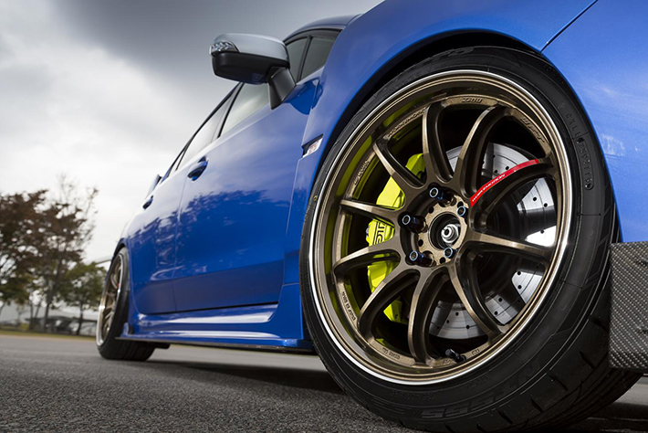 高剛性 軽量 コスパ大 スーパーgtの技術を市販ホイールにフィードバックした Work Emotion Zr10 Work 業界先取り 業界ニュース 自動車ニュース21国産車から輸入車まで Mota